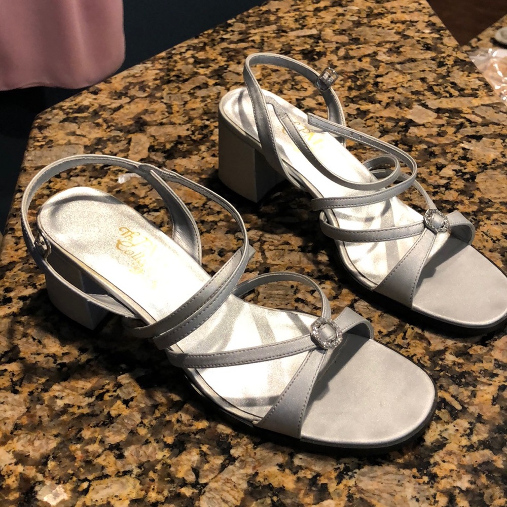 Dress shoes
